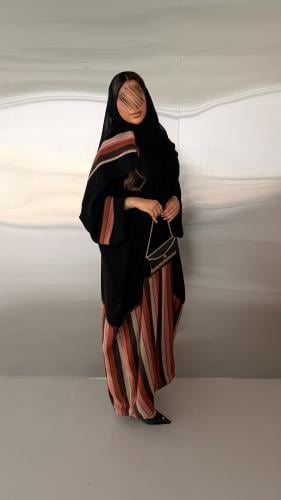 عباية D5119 - بقماش كريب كوبرا وشيفون مخطط قصة نص...