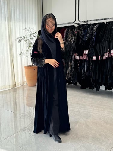 عباية D633- شتوية قماش مخمل كسرات دبل كلوش-كحلي