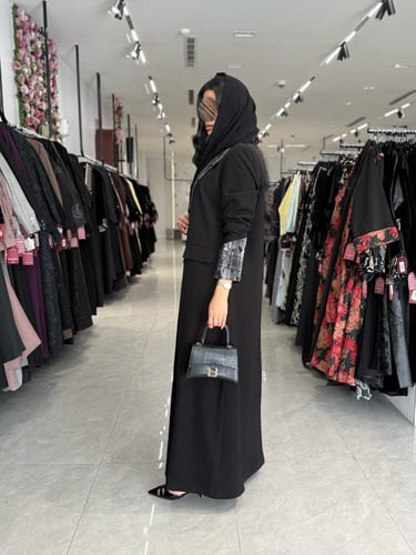 عباية D780- بقماش كريب الابداع مع كاروهات دانتل -...