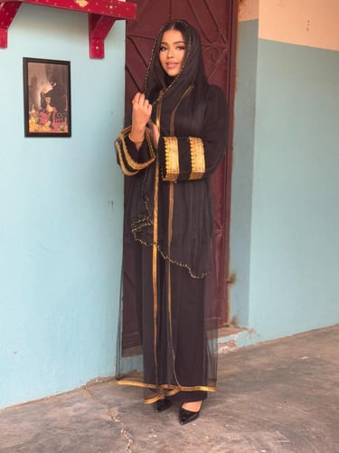 عباية مذهبة D216