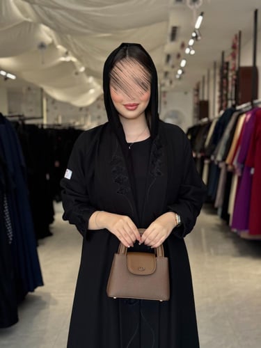 عباية D574 -قماش كتان دبل كلوش مطرز هاري