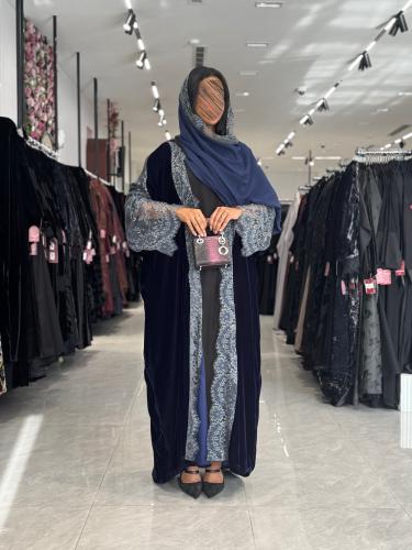 عباية D706- قماش مخمل تدخيلات الدانتيل قصة نصف بشت...