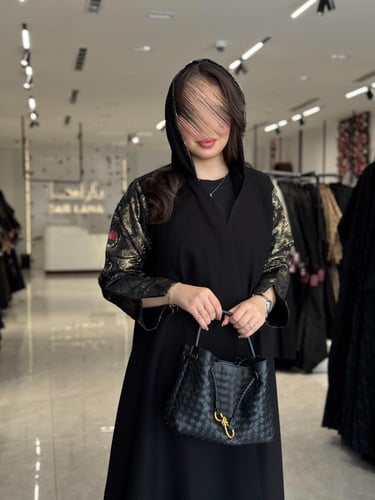 عباية D508- اسود مع ذهبي