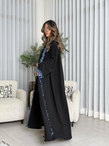 عباية D590 - قماش ملكي كلفة من الامام - سماوي