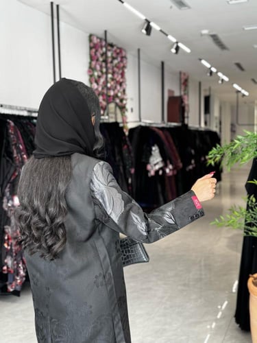 عباية D742 - قماش جاكار برسم طبعات - رصاصي