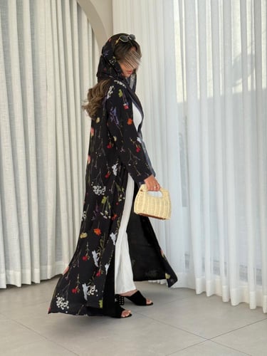 عباية D448 الهبة - اسود ورد ملون