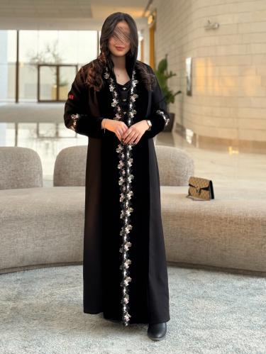 عباية D635 - قماش كتان تدخيلات مخمل نصف كلوش - تطر...