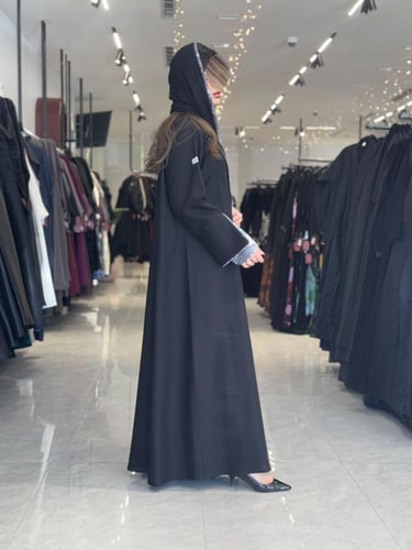 عباية D264 -اسود اكمام فضي