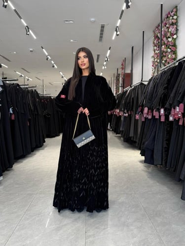 عباية D688 - بقماش مخمل كوري كسرات 3D دبل كلوش - ا...