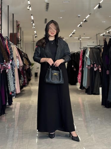 عباية D412 - اسود نقش فضي