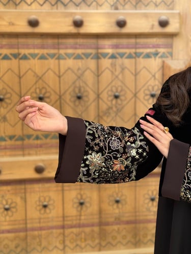 عباية D186- بني