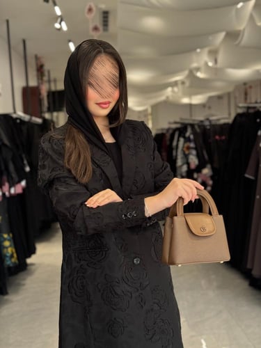 عباية D546- قماش مخرم كويتي اسود قصة اي لاين - اسو...