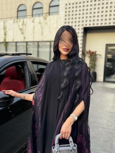 عباية D843 - قطرية بقماش سراميك مع دانتل مزين بشك...