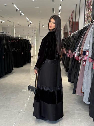 عباية D665 - شتوية قماش مخمل مع كتان طبقات