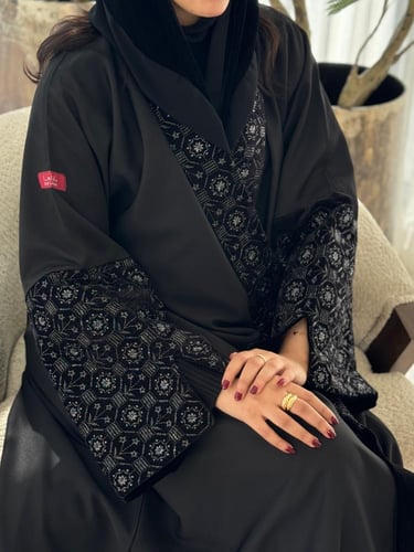 عباية D139 - اسود