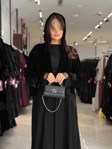 عباية D700 - عباية قماش مخمل مع كتان تدخيلات دانتل...