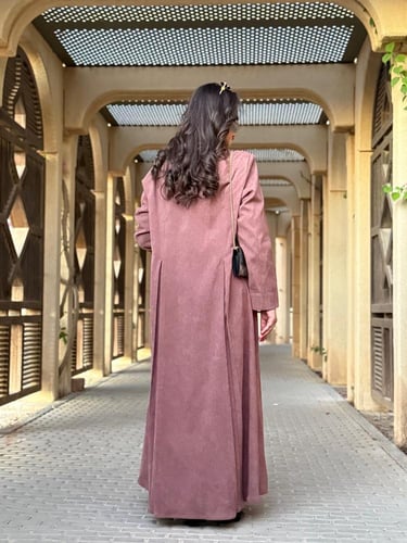 عباية D612 - شتوية بقماش شاكيرا نصف كلوش - وردي