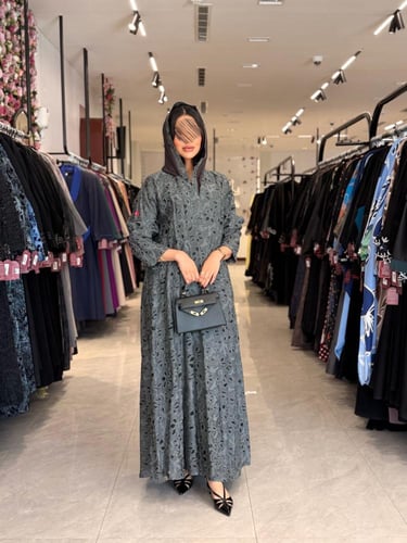 عباية D889 - بقماش اورجانزا مخرم نص كلوش - رمادي