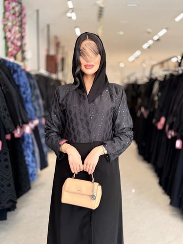 عباية D934 - بقماش روكاما مع كريب باربي قصة بليزر...