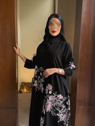 عباية D844 - بقماش سراميك بشك زهري