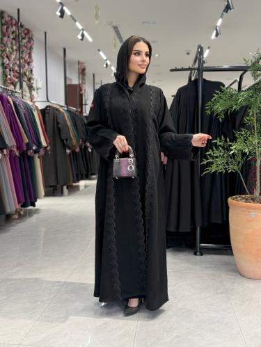 عباية D908 - بقماش كريب ملكي تدخيلات كلفة دانتل نص...