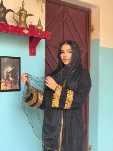 عباية مذهبة D216