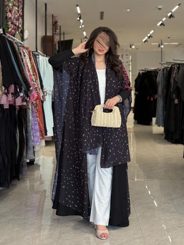 عباية D446 - اسود منقط زهري