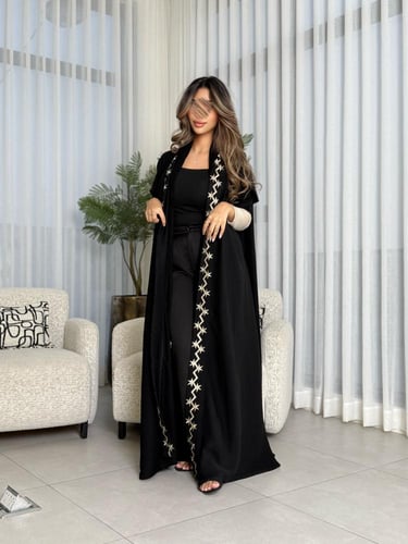 عباية D583 - قماش انترنت مطرزة من الامام - بيج