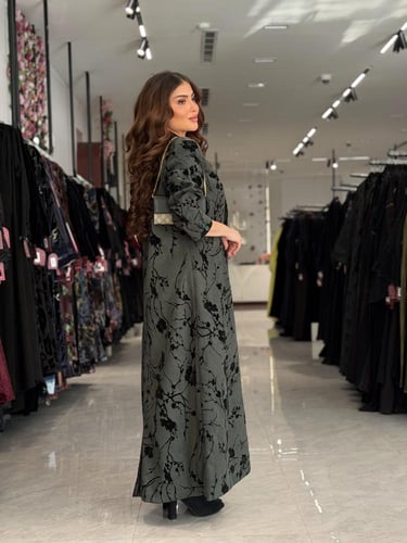 عباية D680 -شتوية قماش شامواه بطبعات مشجر - تيفاني