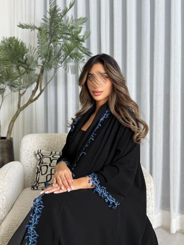 عباية D590 - قماش ملكي كلفة من الامام - سماوي