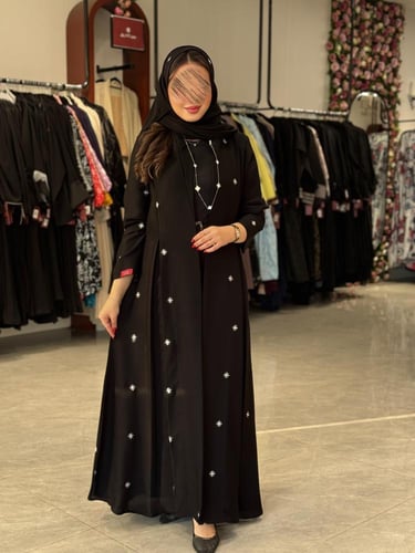 عباية D440 - قماش انترنت بكسرات جانبية - مطرز ابيض