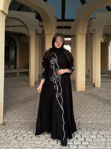 عباية D613 - بقماش كتان مطرز مخمل - ابيض