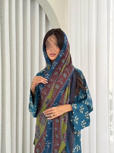 عباية D418 - تركواز طبعات بيج