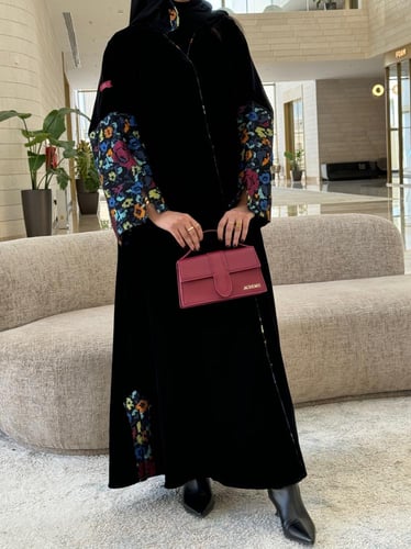 عباية D97 - اكمام ملونة