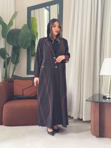 عباية D0141-اسود مخطط عنابي