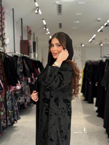 عباية D680 - شتوية قماش شامواه بطبعات مشجر - اسود