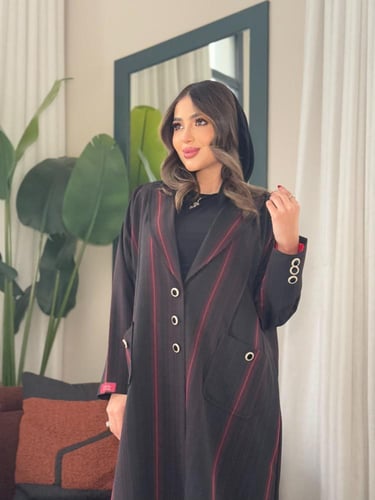 عباية D0141-اسود مخطط عنابي