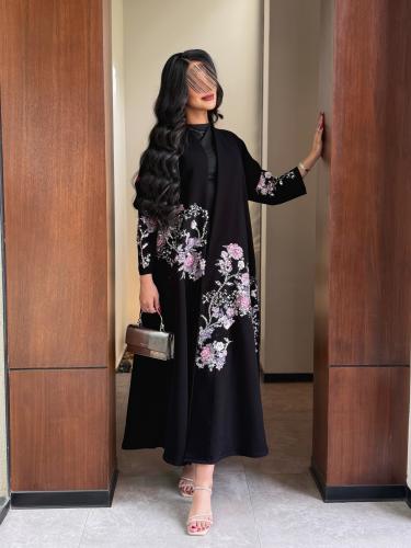 عباية D844 - بقماش سراميك بشك زهري