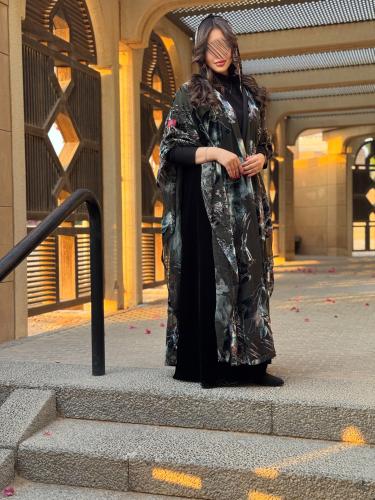 عباية D611 - شتوية نصف بشت مخمل طبقتين -زيتي