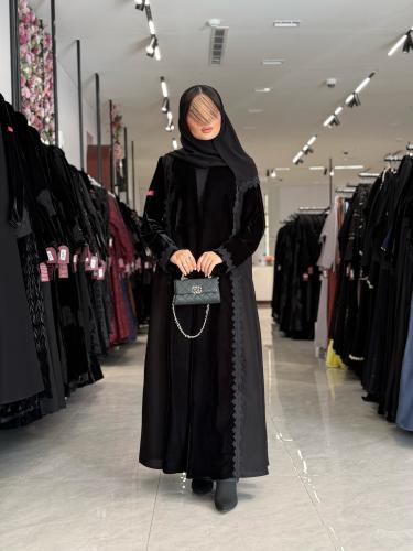 عباية D699- عباية مخمل مع كتان تدخيلات كلفة قصة نص...