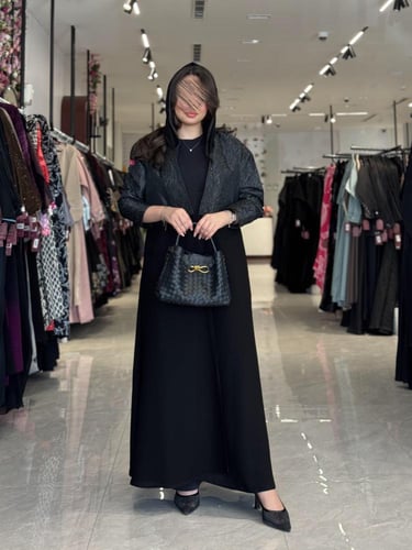 عباية D412 - اسود نقش فضي