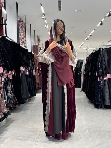 عباية D706- قماش مخمل تدخيلات الدانتيل قصة نصف بشت...