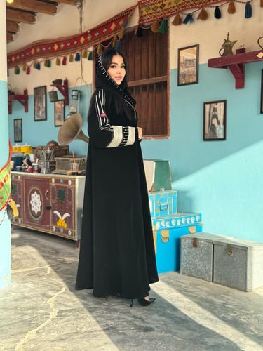 عباية عِزة D233