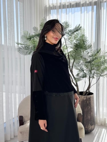 عباية D100 - اسود