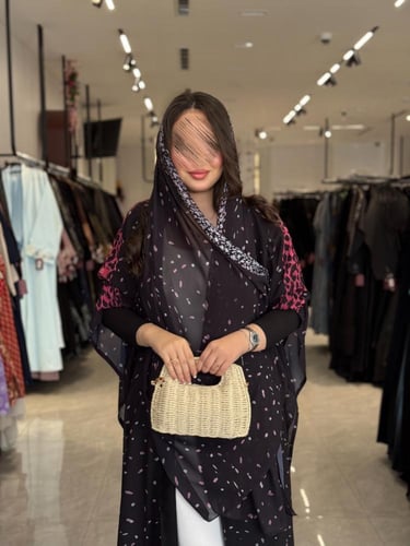 عباية D446 - اسود منقط زهري