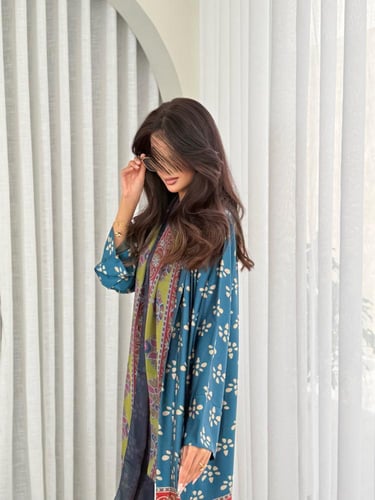 عباية D418 - تركواز طبعات بيج