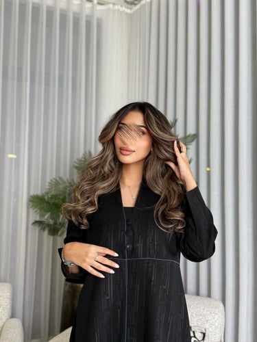 عباية D595 - قماش جاكار كامل بتحديد قصة اي لاين