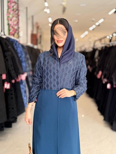 عباية D934 - بقماش روكاما مع كريب باربي قصة بليزر...