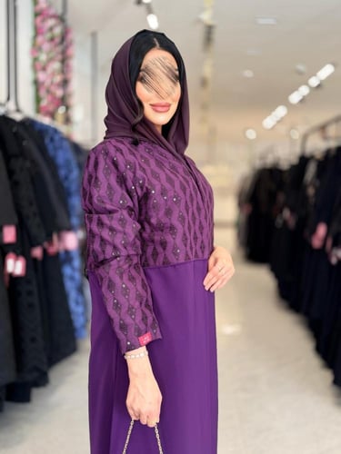 عباية D934 - بقماش روكاما مع كريب باربي قصة بليزر...