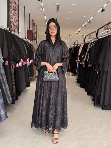 عباية D991 - دبل كلوش بقماش دانتل برسم مبطن - اسود